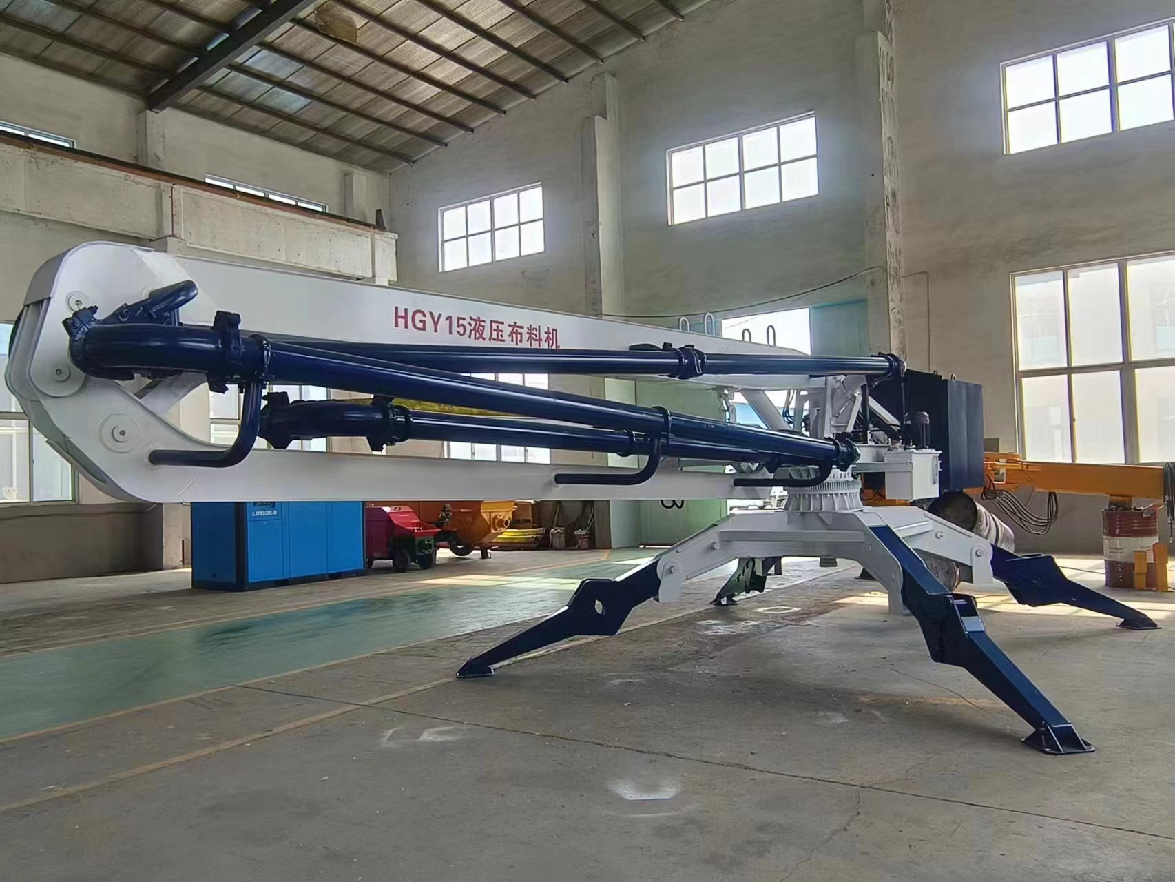 13m mobile spider concrete placing boom concrete spreader